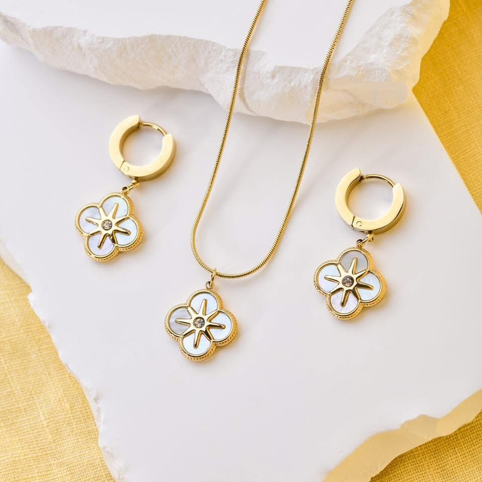 14k Gold Plated White Pearl Clover Necklace