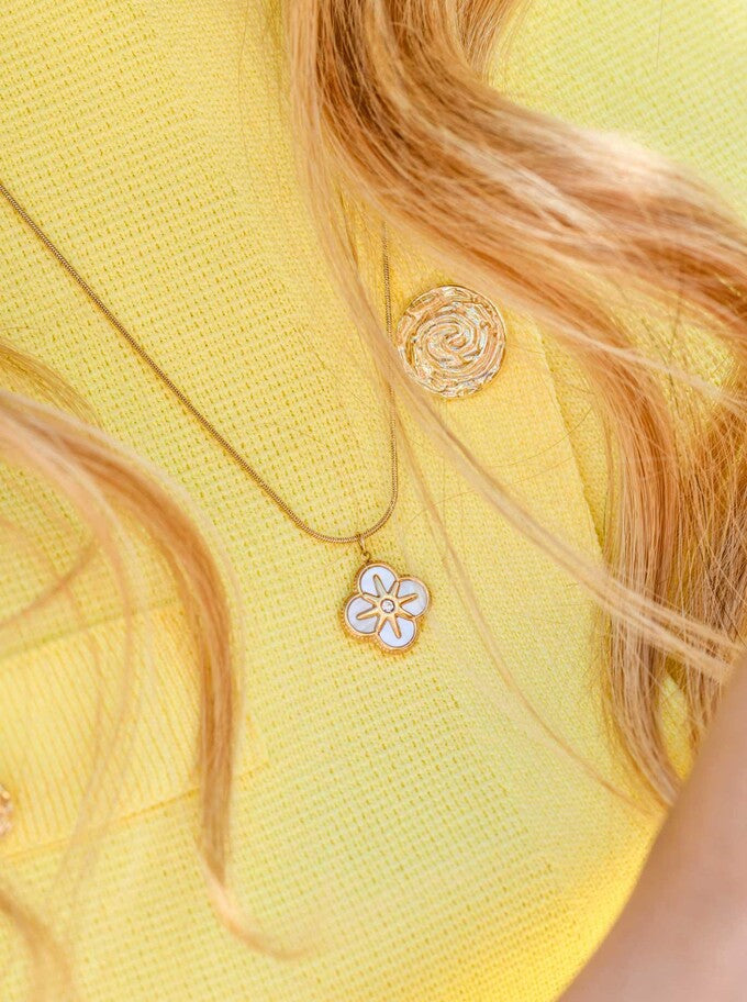 14k Gold Plated White Pearl Clover Necklace