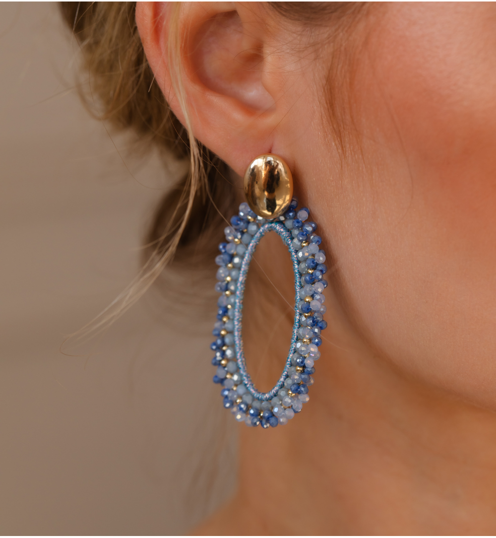 White Flower Crystal Earrings Weekend 0332
