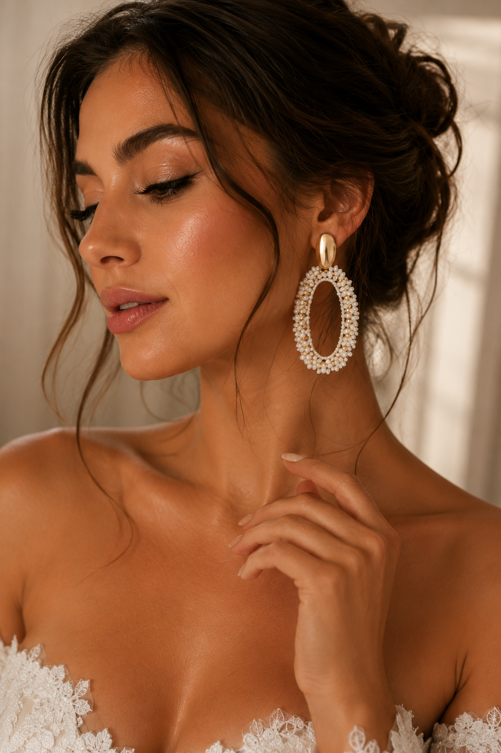 White Flower Crystal Earrings Weekend 0328