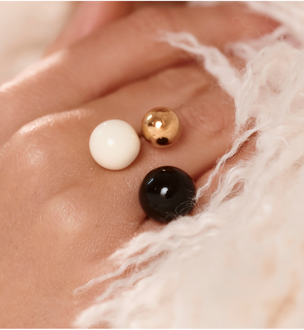 Steel and Shine Enamel Black and White Balls Ring 1109