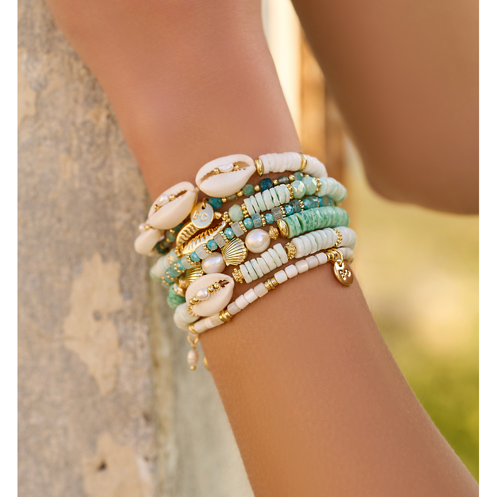 White Bracelet with Pearls and Shells Ocean