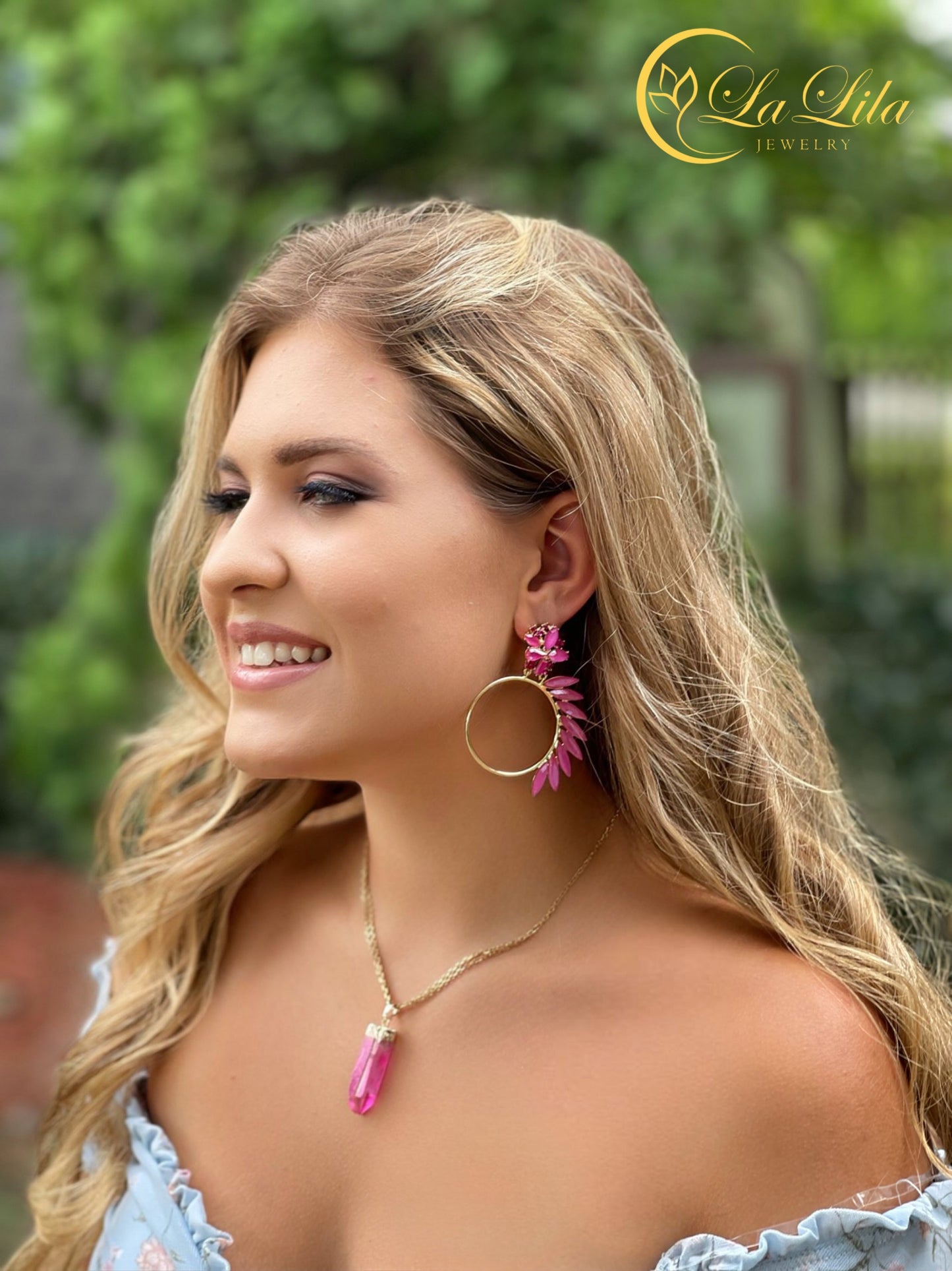 Round Mohawk Fuchsia Crystals Earrings