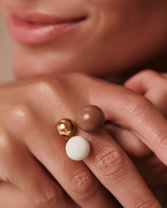 Steel and Shine Enamel Chocolate and Off White Balls Ring