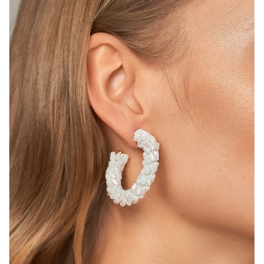 White Crystal Hoops Earrings Descansar