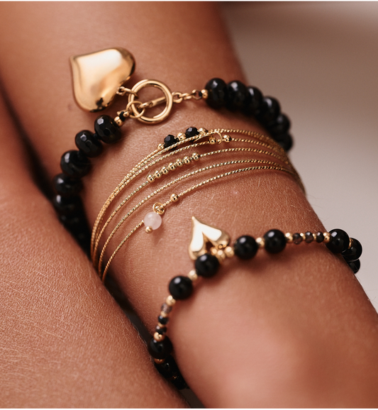 Glam Rock Black Agate Stones Bracelet with Gold Heart