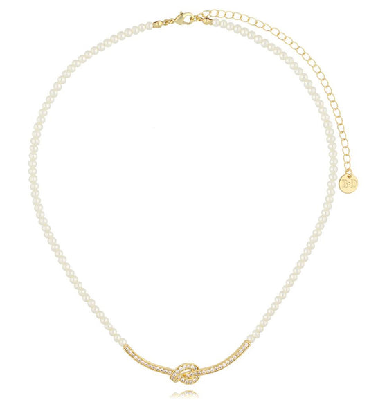 White Artificial Pearls Necklace with Crystal Knot 0229