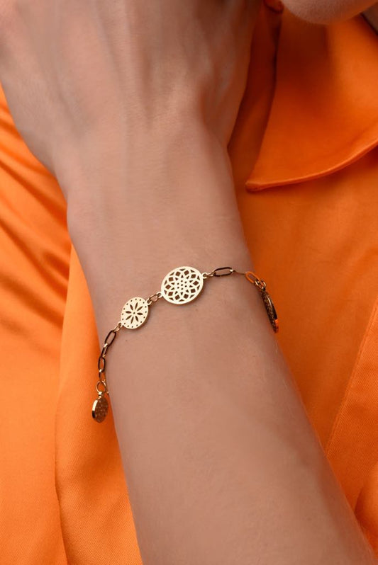 Gold Plated Celtic Round Pendant Bracelet