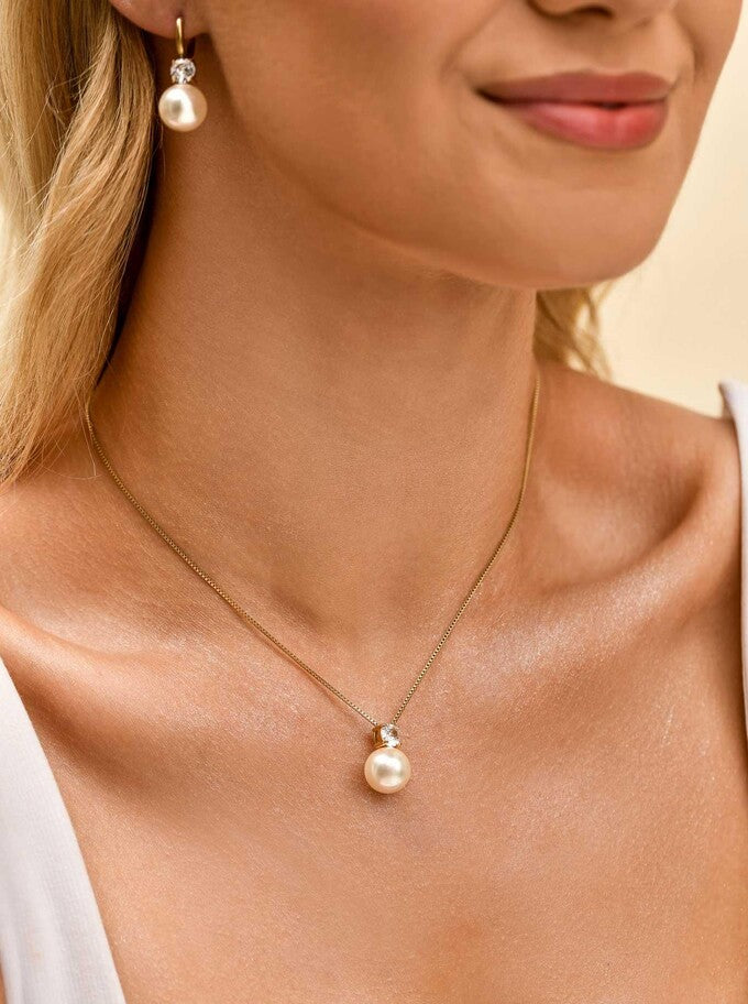 14k Gold Plated Necklace with Pearl and Crystal