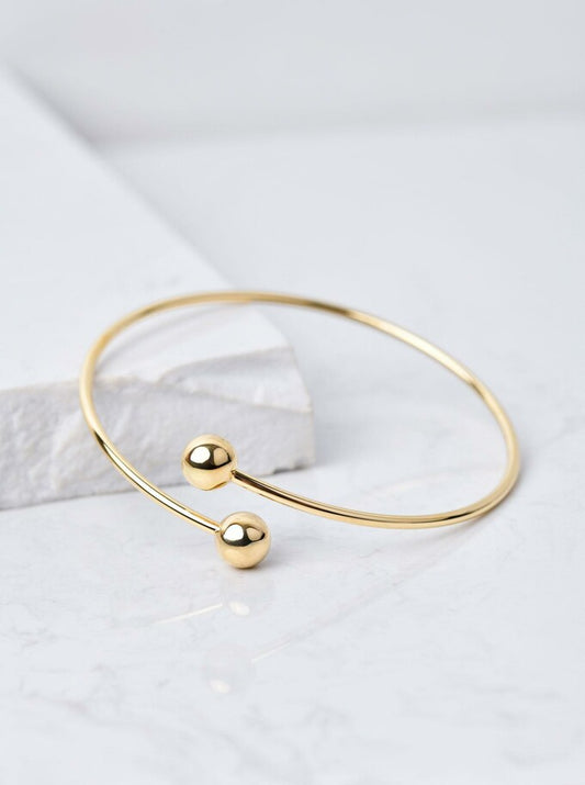 14k Gold Plated Oval Bracelet with Gold Balls