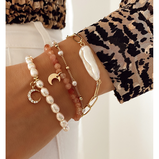 Pearl Bracelet with Zircon Moon Pendant