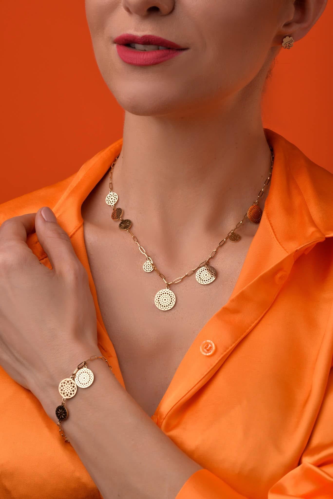 Gold Plated Celtic Round Pendant Bracelet
