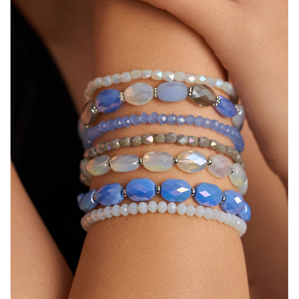 Blue Glass Crystal Bracelet Togue with Silver Finishing