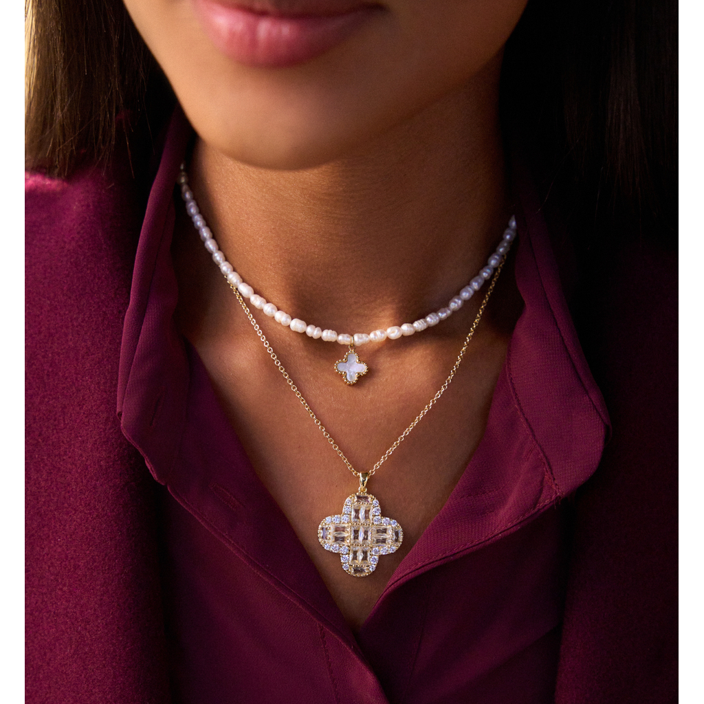 Crystal Clover Necklace Cristali