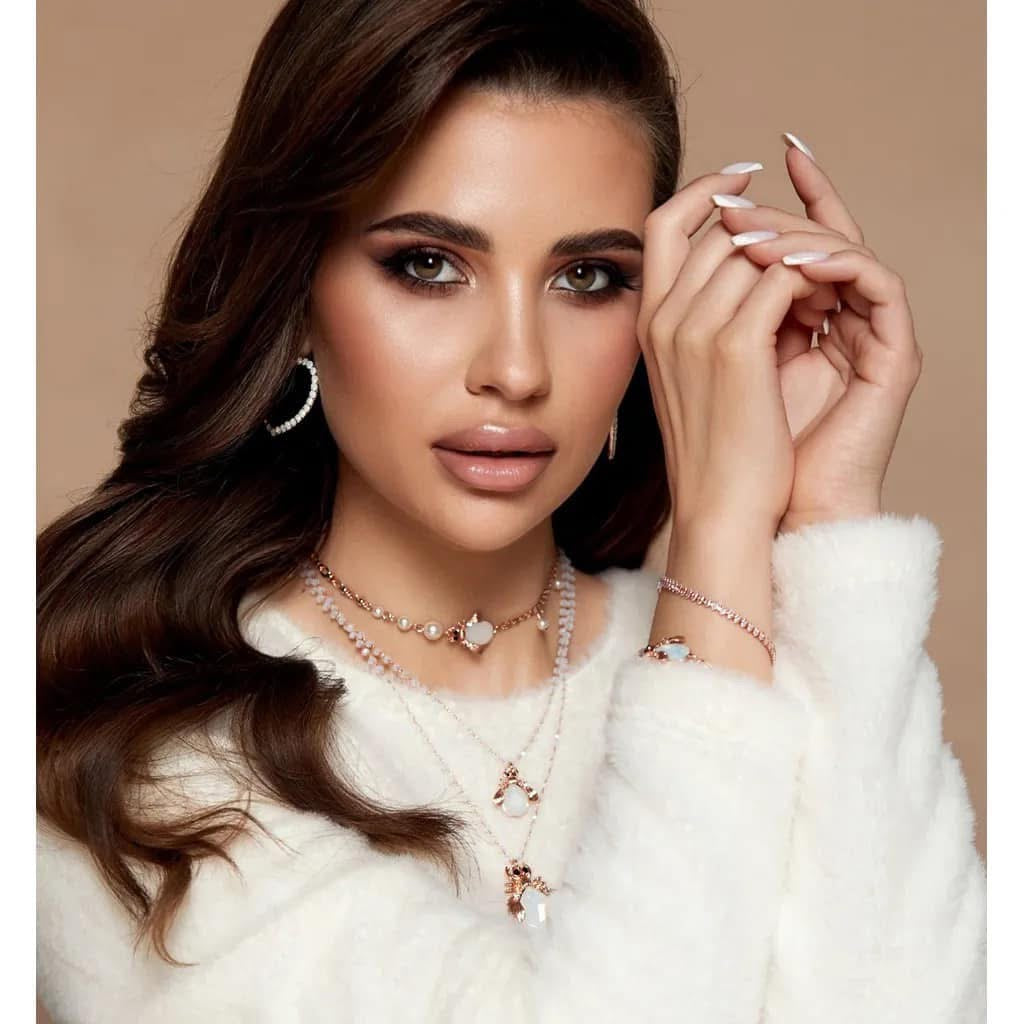 Double Rose Gold Chain Necklace with Milk White Beetle and Pearls