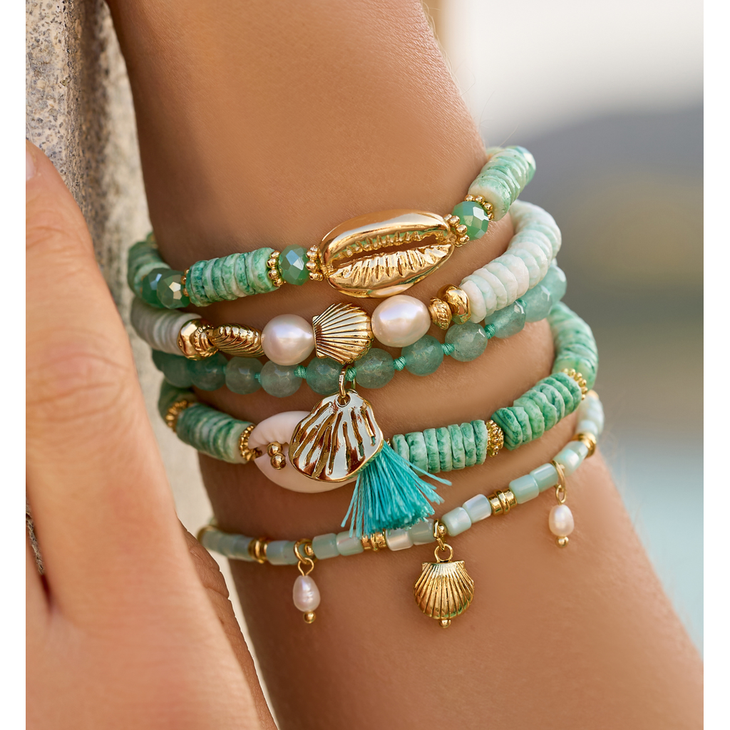 Turquoise Jadeite Stones Bracelet with Fringe and Gold Shell Pendant